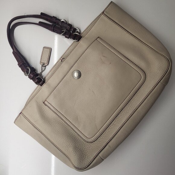 Coach Chelsea Shoulder Handbag - Picture 1 of 8